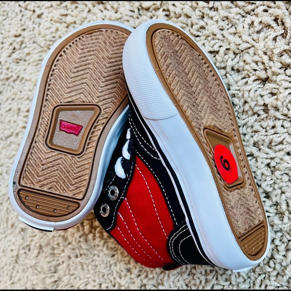 Levi’s kids high top shoes size 6 - Picture 5 of 6